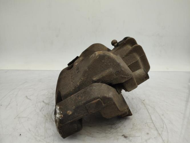 Etrier avant droit (freinage) PEUGEOT 5008 1 PHASE 1 Diesel