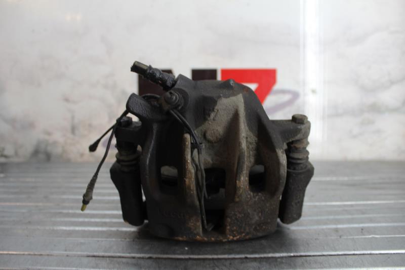 Etrier avant droit (freinage) PEUGEOT 607 PHASE 1 Diesel