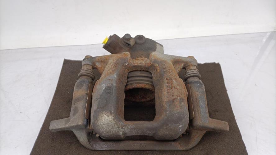 Etrier avant droit (freinage) PEUGEOT 407 PHASE 1 Diesel
