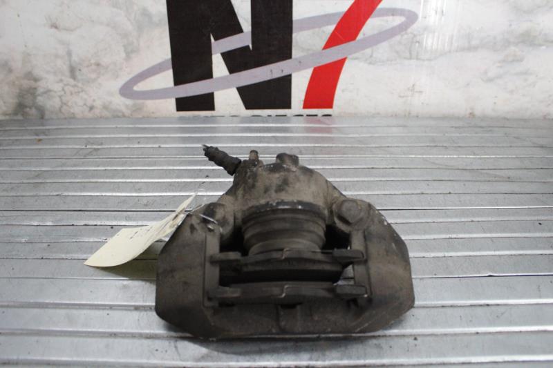 Etrier avant droit (freinage) PEUGEOT 205 PHASE 2 Diesel