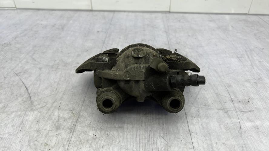 Etrier avant droit (freinage) PEUGEOT 205 PHASE 2 Essence