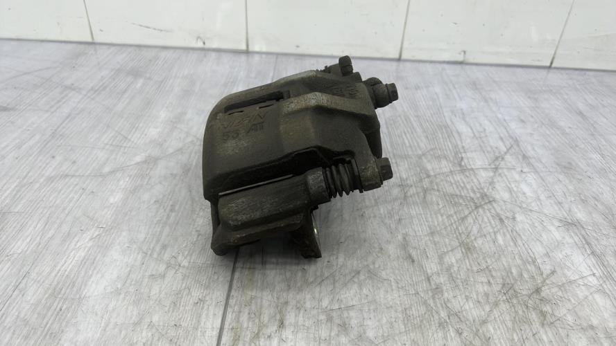 Etrier avant droit (freinage) HONDA CR-V 1 Essence