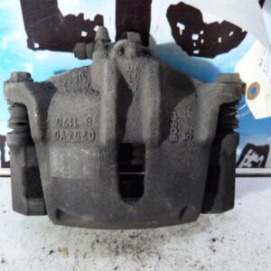 Etrier avant droit (freinage) TOYOTA YARIS 1 PHASE 2 Diesel