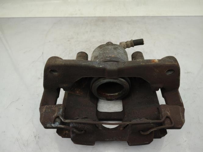Etrier avant droit (freinage) TOYOTA YARIS 3 PHASE 1 Diesel