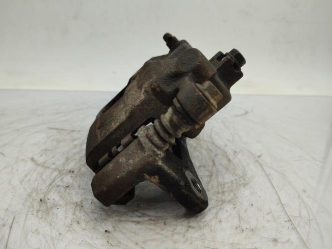 Etrier avant droit (freinage) SUZUKI ALTO 2 Essence