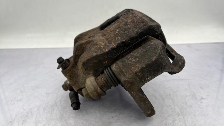 Etrier avant droit (freinage) HYUNDAI TUCSON 1 Diesel