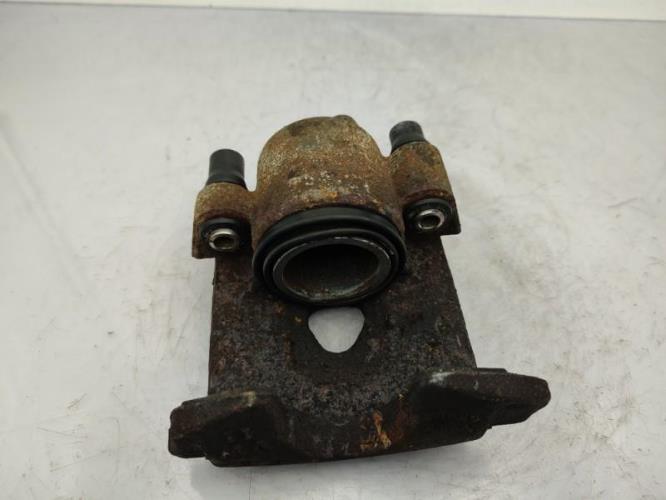 Etrier avant droit (freinage) VOLKSWAGEN POLO 3 PHASE 1 Essence