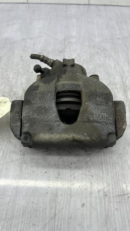 Etrier avant droit (freinage) RENAULT MEGANE 2 PHASE 2 Diesel