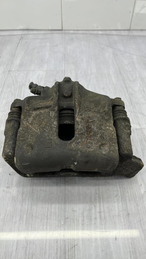 Etrier avant droit (freinage) RENAULT MEGANE 1 PHASE 2 BREAK Diesel