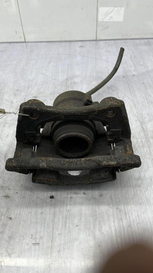 Etrier avant droit (freinage) RENAULT CLIO 3 PHASE 2 Diesel