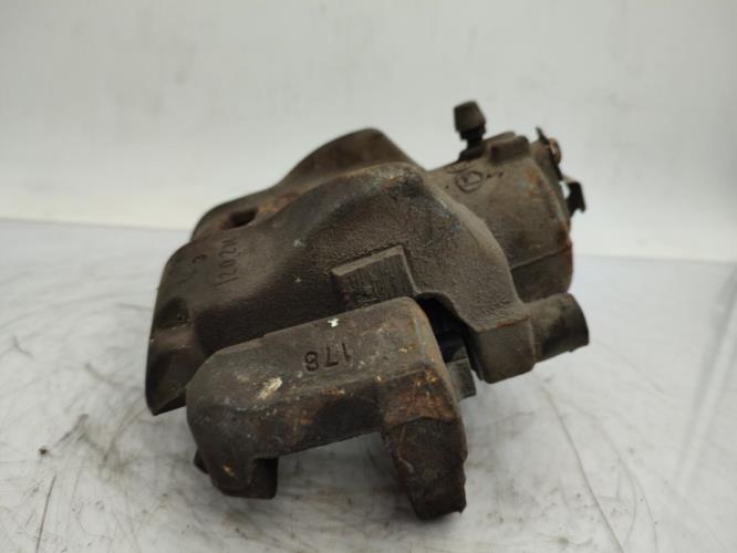 Etrier avant droit (freinage) ALFA ROMEO GIULIETTA 2 PHASE 1 Diesel