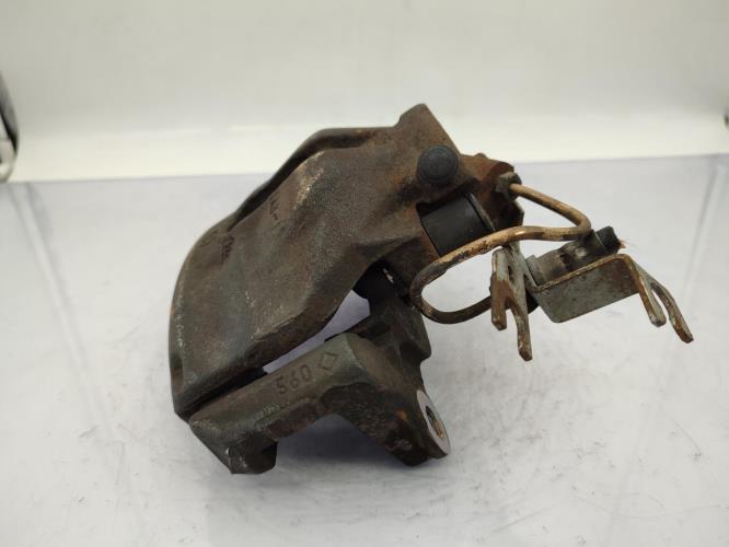 Etrier avant droit (freinage) AUDI A4 2 PHASE 1 Diesel