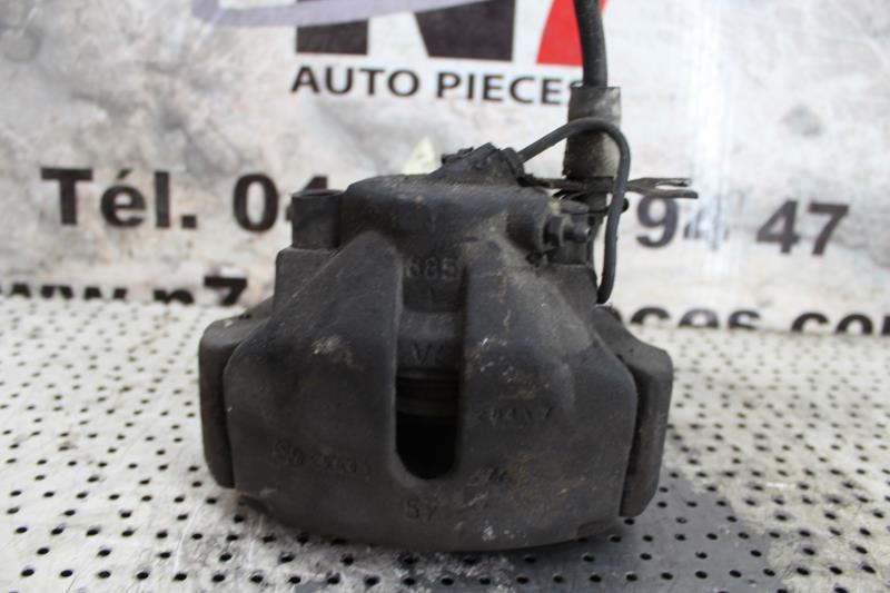 Etrier avant droit (freinage) AUDI A4 1 PHASE 1 Diesel