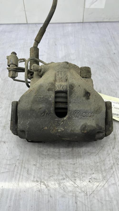 Etrier avant droit (freinage) VOLKSWAGEN PASSAT 4 PHASE 2 BREAK Diesel
