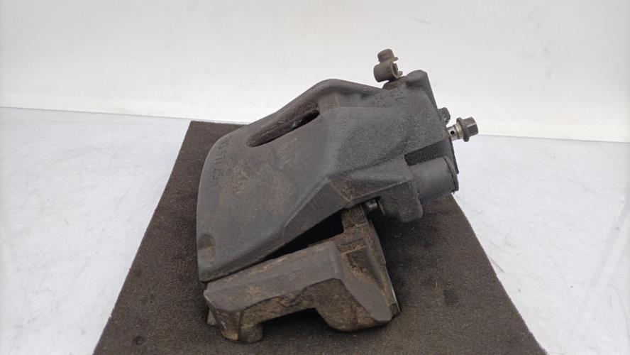 Etrier avant droit (freinage) OPEL MERIVA B PHASE 1 Essence