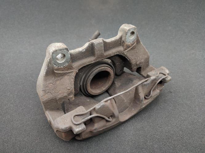 Etrier avant droit (freinage) OPEL ZAFIRA B PHASE 1 Diesel