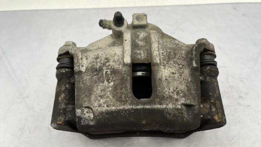 Etrier avant droit (freinage) OPEL AGILA A Diesel