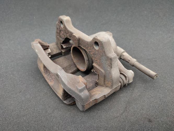 Etrier avant droit (freinage) OPEL CORSA D PHASE 1 Diesel