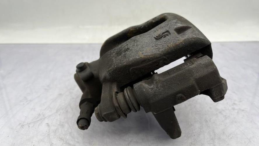 Etrier avant droit (freinage) OPEL CORSA D PHASE 2 Diesel