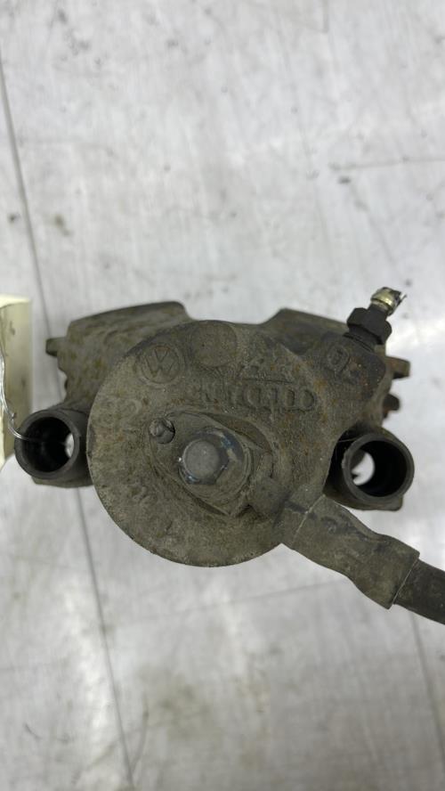 Etrier avant droit (freinage) AUDI A3 1 PHASE 1 Diesel