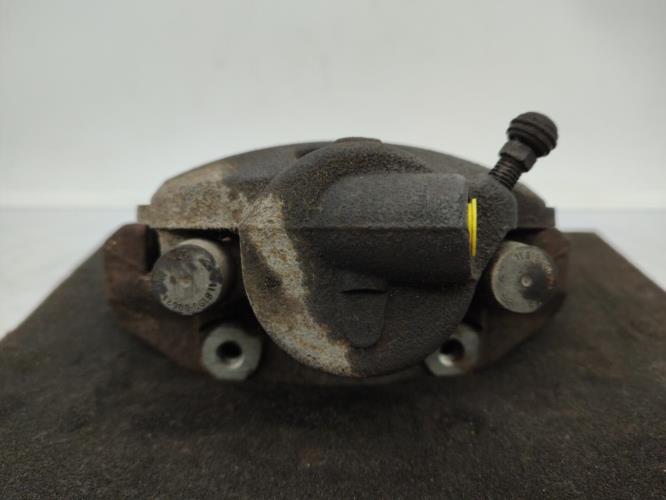 Etrier avant droit (freinage) FORD FIESTA 5 PHASE 1 Diesel