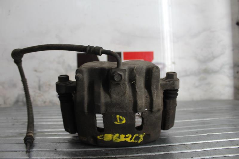 Etrier avant droit (freinage) KIA CARNIVAL 1 Diesel