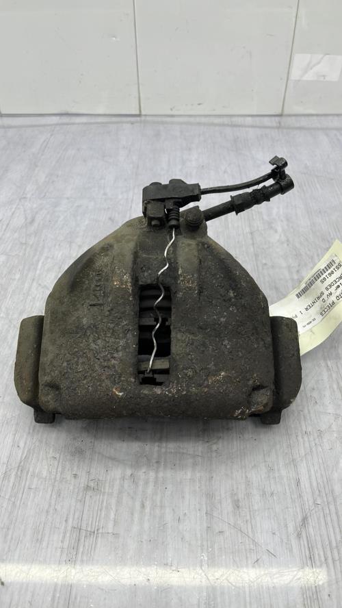 Etrier avant droit (freinage) MERCEDES SPRINTER 1 PHASE 2 Diesel