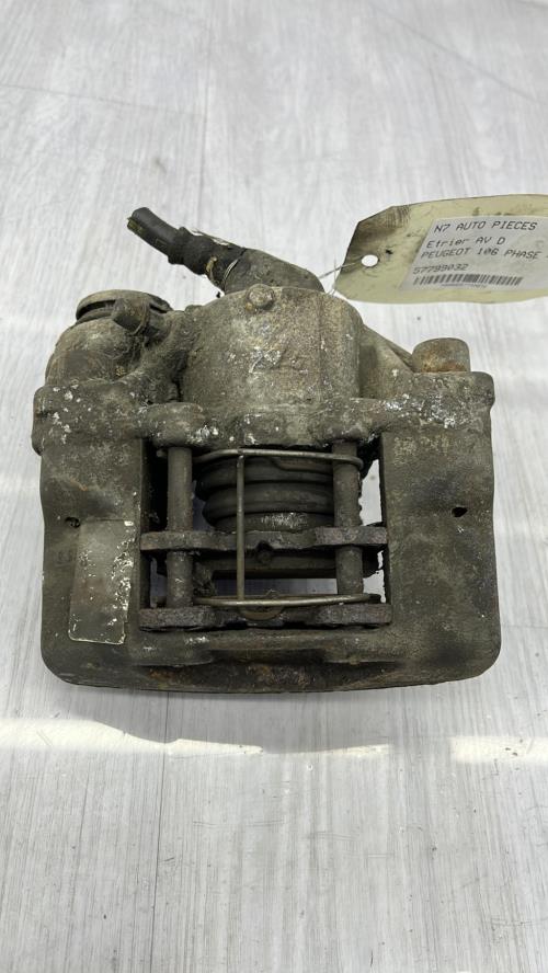 Etrier avant droit (freinage) PEUGEOT 106 PHASE 1 Essence