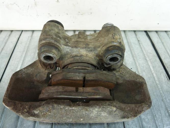 Etrier avant droit (freinage) PEUGEOT 205 PHASE 2 Diesel