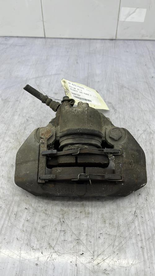 Etrier avant droit (freinage) PEUGEOT 205 PHASE 2 Essence
