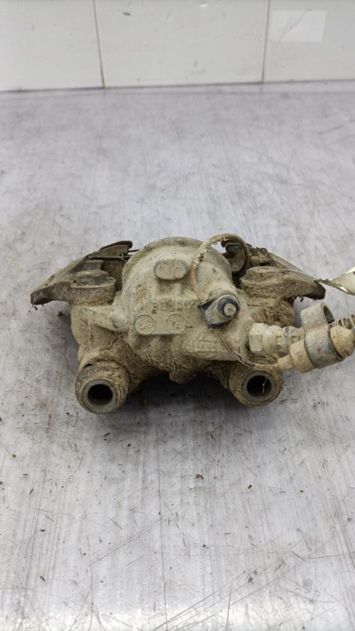 Etrier avant droit (freinage) PEUGEOT 205 PHASE 2 Diesel