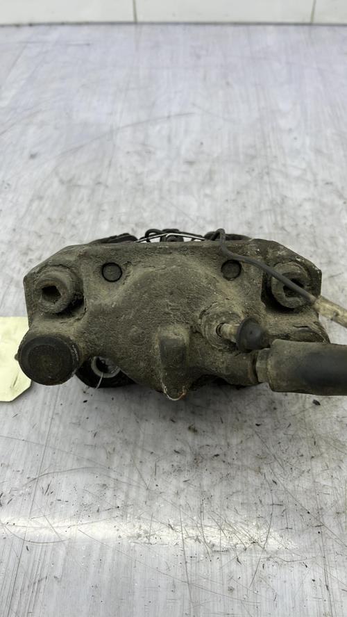 Etrier avant droit (freinage) PEUGEOT 309 PHASE 1 Essence