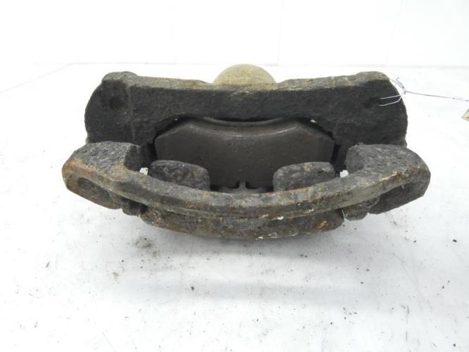 Etrier avant gauche (freinage) MERCEDES VITO 638 Diesel