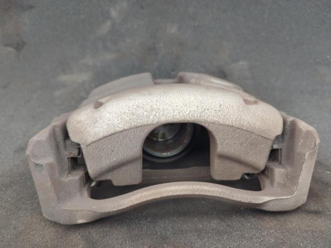 Etrier avant gauche (freinage) PEUGEOT 308 2 PHASE 1 Diesel