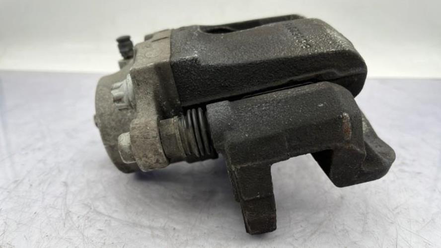 Etrier avant gauche (freinage) PEUGEOT 308 2 PHASE 1 Diesel
