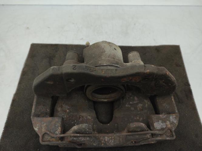 Etrier avant gauche (freinage) FORD C-MAX 1 PHASE 1 Diesel