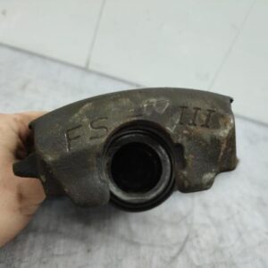 Etrier avant gauche (freinage) VOLKSWAGEN GOLF 4 Essence