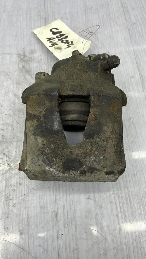 Etrier avant gauche (freinage) VOLKSWAGEN GOLF 5 Diesel