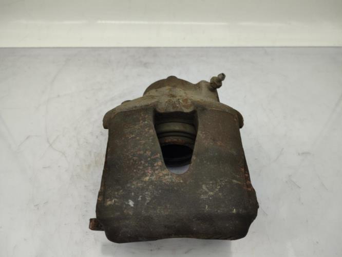 Etrier avant gauche (freinage) VOLKSWAGEN GOLF 5 Diesel