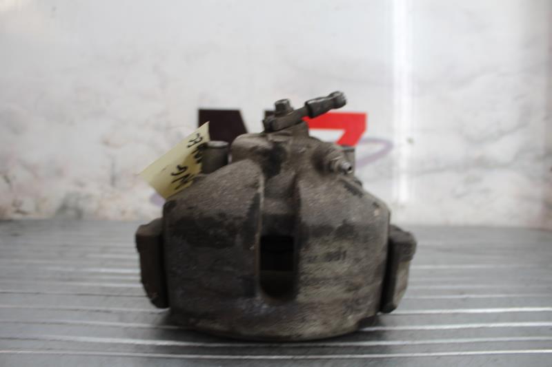 Etrier avant gauche (freinage) VOLKSWAGEN GOLF 5 Diesel