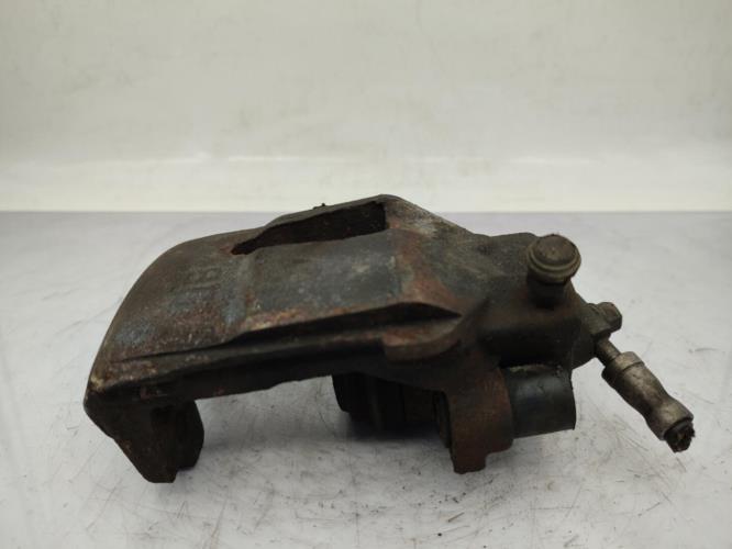 Etrier avant gauche (freinage) VOLKSWAGEN GOLF 6 Diesel