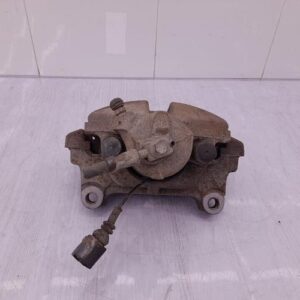Etrier avant gauche (freinage) VOLKSWAGEN PASSAT 5 CC COUPE Diesel