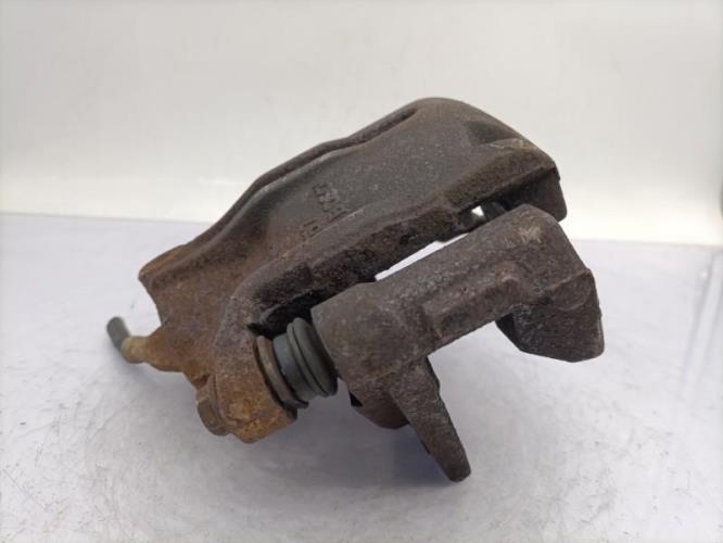 Etrier avant gauche (freinage) FORD MONDEO 2 BREAK Diesel