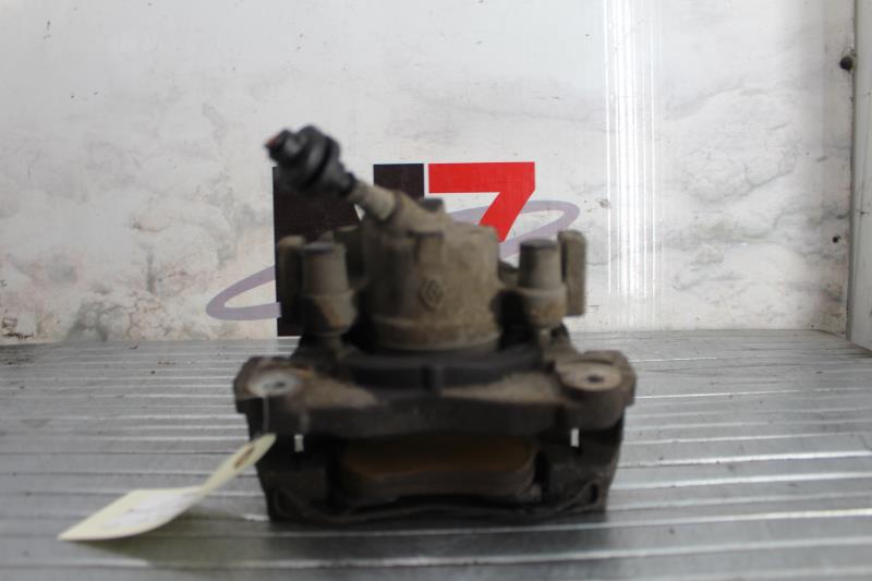 Etrier avant gauche (freinage) RENAULT MEGANE 3 PHASE 1 BREAK Diesel