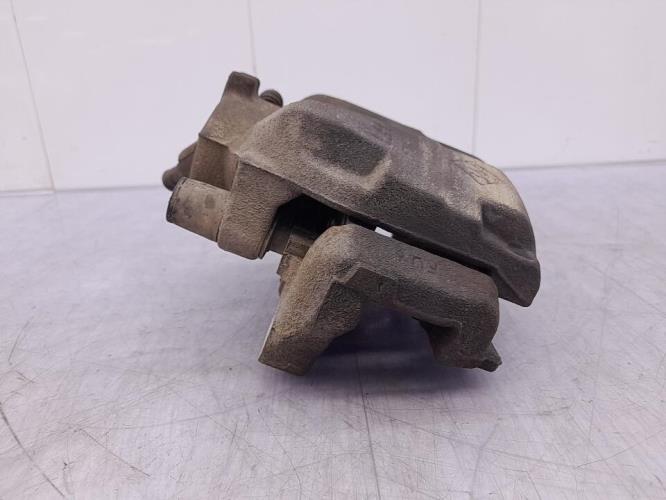 Etrier avant gauche (freinage) RENAULT MEGANE 3 PHASE 2 Diesel