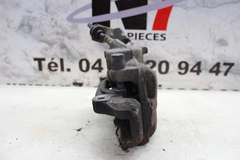 Etrier avant gauche (freinage) RENAULT MEGANE 3 PHASE 1 Diesel