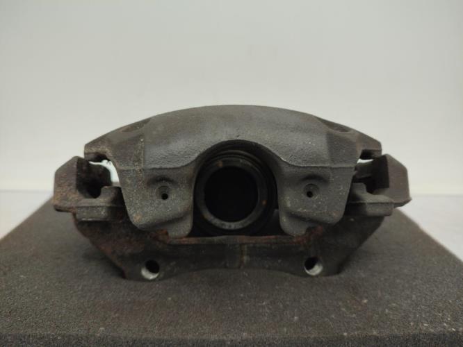 Etrier avant gauche (freinage) RENAULT CLIO 4 PHASE 2