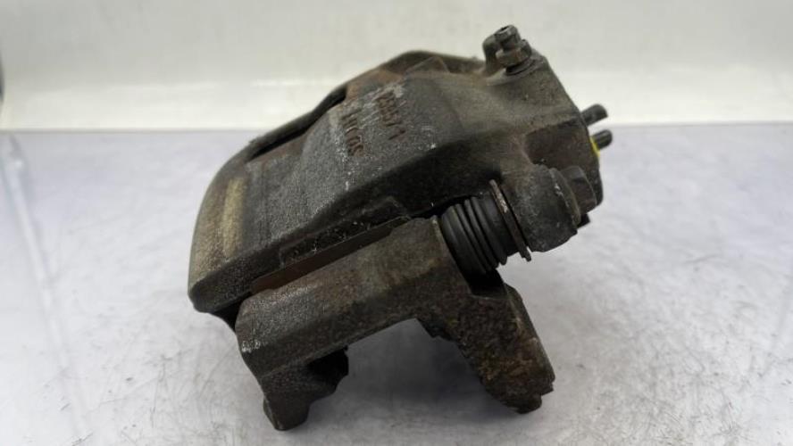Etrier avant gauche (freinage) NISSAN ALMERA TINO PHASE 2 Essence