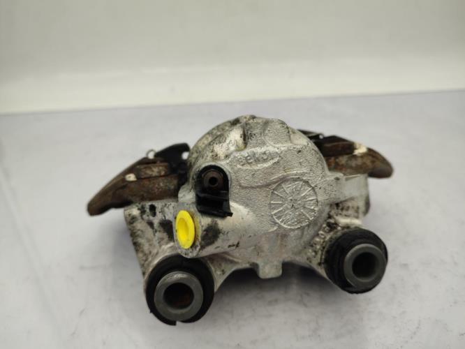 Etrier avant gauche (freinage) PEUGEOT 205 PHASE 2 Diesel