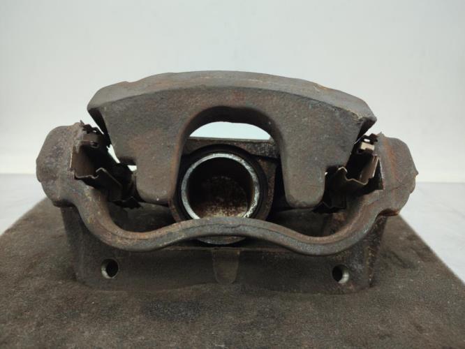Etrier avant gauche (freinage) TOYOTA VERSO PHASE 1 Diesel